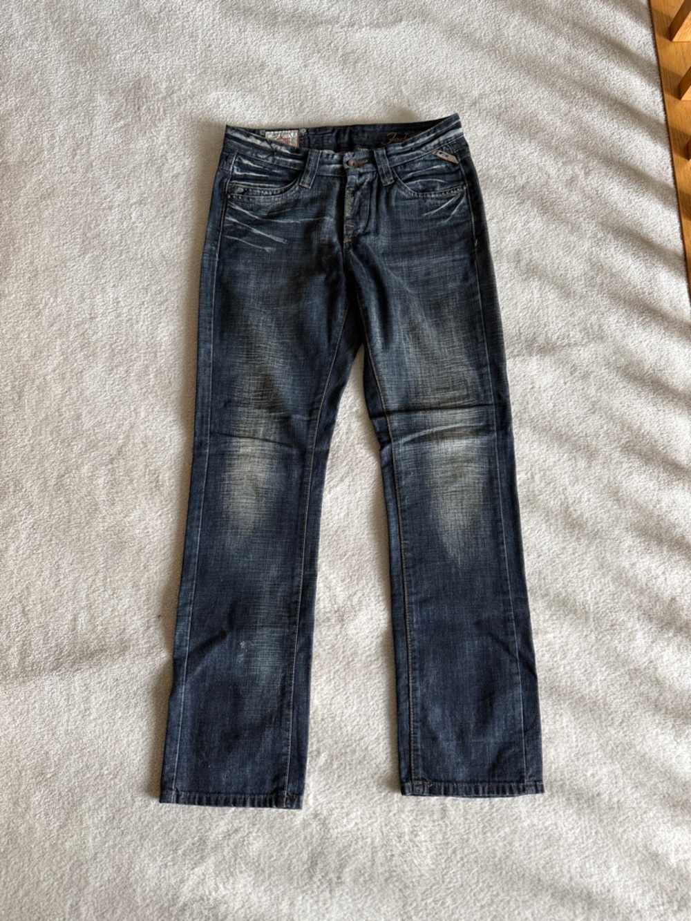 Vintage Y2K Jack and Jones whispered straight leg jeans